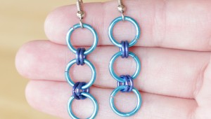 How-to: Chainmaille 101 & Chainmaille Earrings | HandsOccupied.com