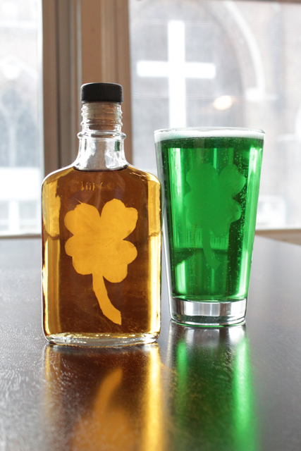 How-to: Etched Shamrock Flask & Pint Glass at Hands Occupied