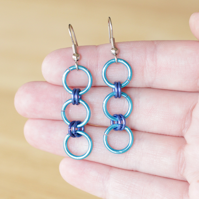 How-to: Chainmaille 101 & Chainmaille Earrings | HandsOccupied.com