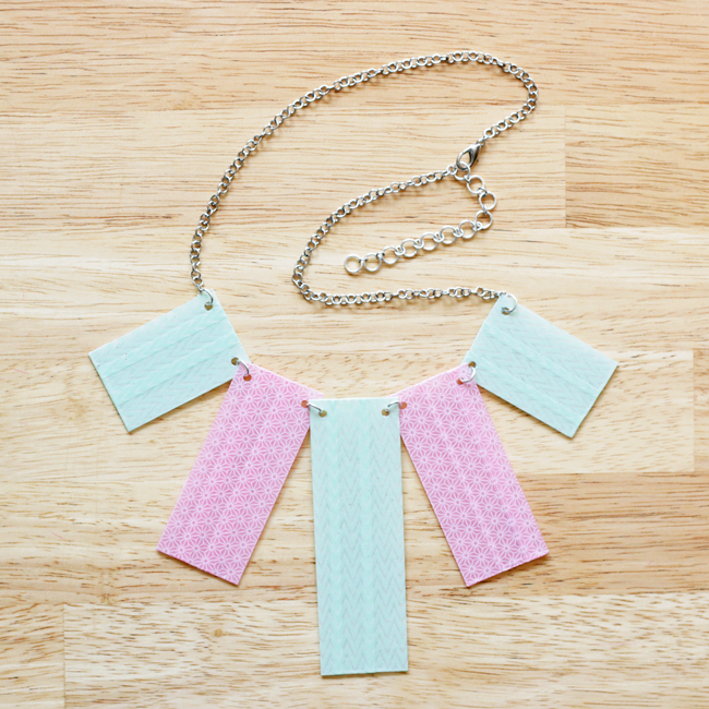 How-to: Washi Tape Statement Necklace - HandsOccupied.com