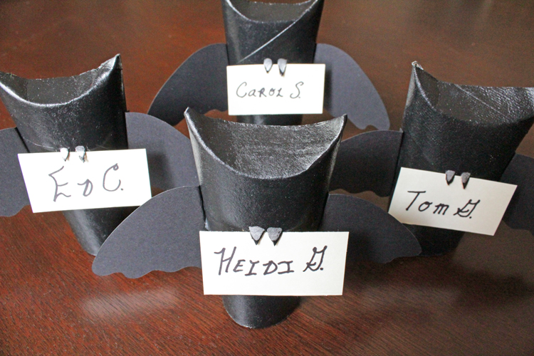 How-to: Bat Place Cards | Hands Occupied
