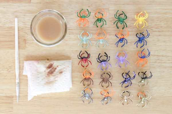 How-to: Spider Ring Drink Markers - Hands Occupied