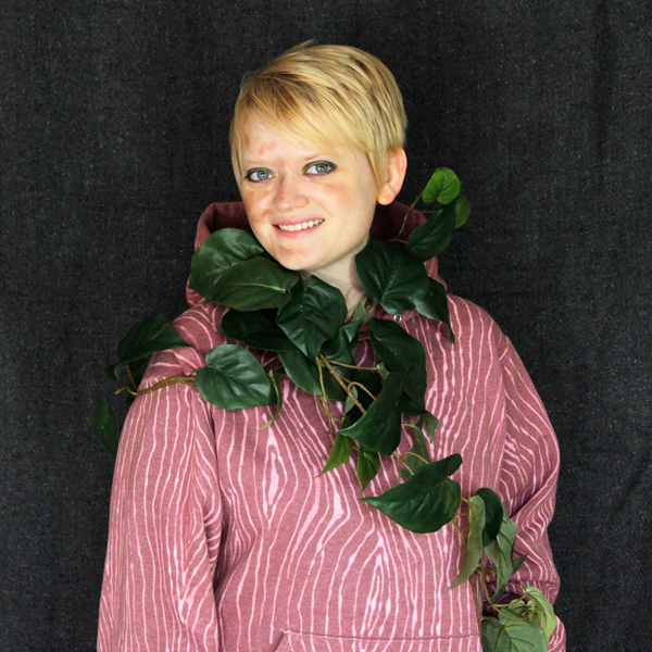 How-to: Faux Bois Sweatshirt & Tree Costume - Hands Occupied