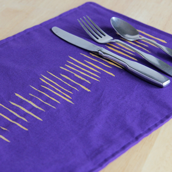 How-to: Toothpick-Stamped Place Mats | Hands Occupied
