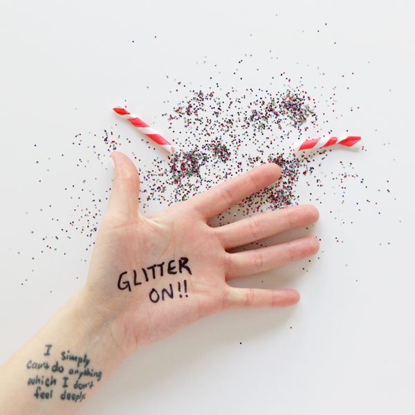 Easy DIY Glitter Bombs