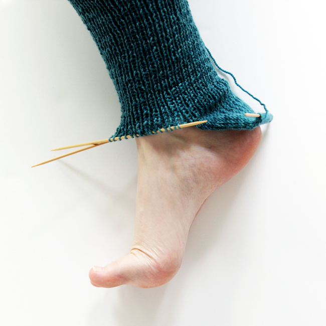 Knit Along Day 3: The Heel Turn | Hands Occupied