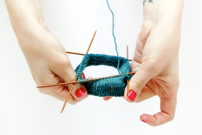 Hands Occupied Knit Along Day 1: Testing Gauge & Casting On 