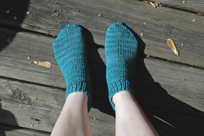 Shorty Socks Knitting Pattern at handsoccupied.com