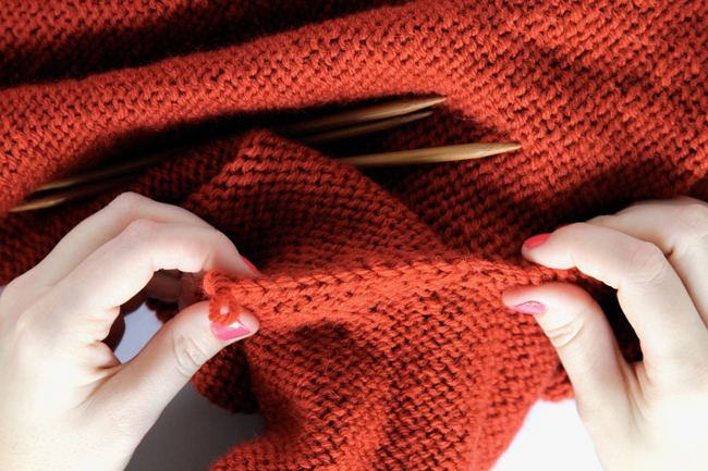 How to Knit a Three Needle Bind Off at Hands Occupied
