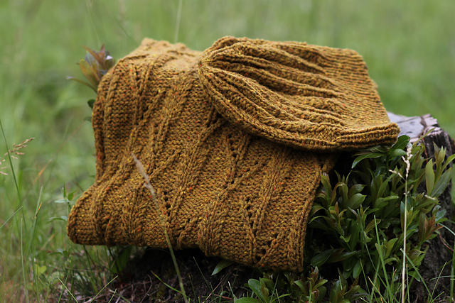 Rye cowl and hats by Katya Gorbacheva