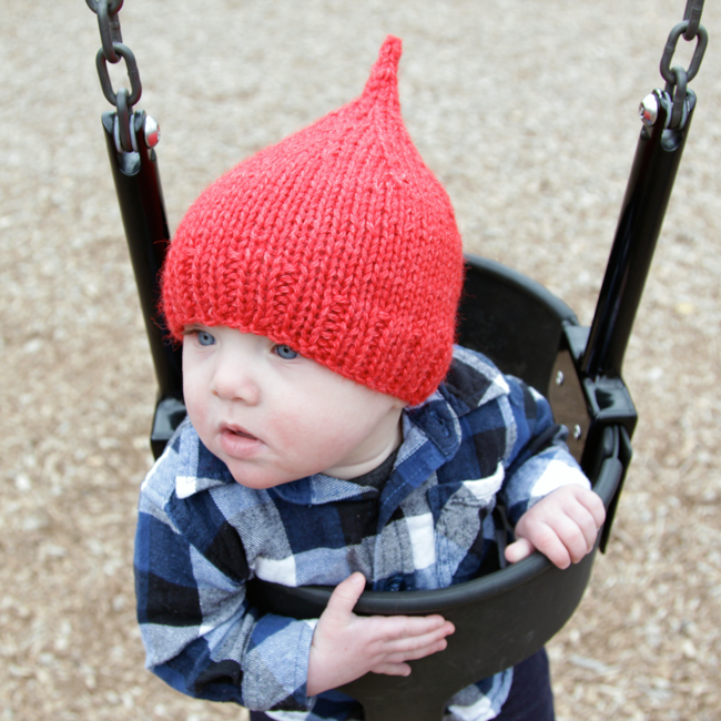 Knit red hats to help raise awareness about preemie heart health with the free Declan Hat pattern!