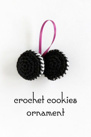 Click through for the free pattern for this cookies Christmas ornament.