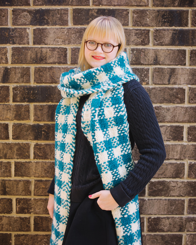 Knit this super cozy scarf throughout the fall to keep you warm this winter! | Plaid Super Scarf by Heidi Gustad for AllFreeKnitting