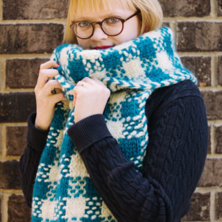 Knit this super cozy scarf throughout the fall to keep you warm this winter! | Plaid Super Scarf by Heidi Gustad for AllFreeKnitting