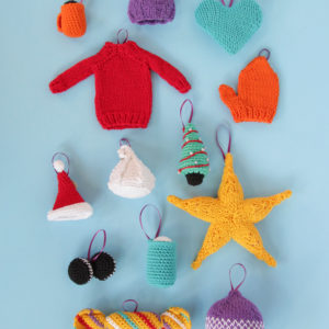 Knit or crochet some adorable ornaments to trim your tree! Get your hands on 12 free knit and crochet patterns for Christmas ornaments. Each ornament doubles as a great gift topper & stocking stuffer!