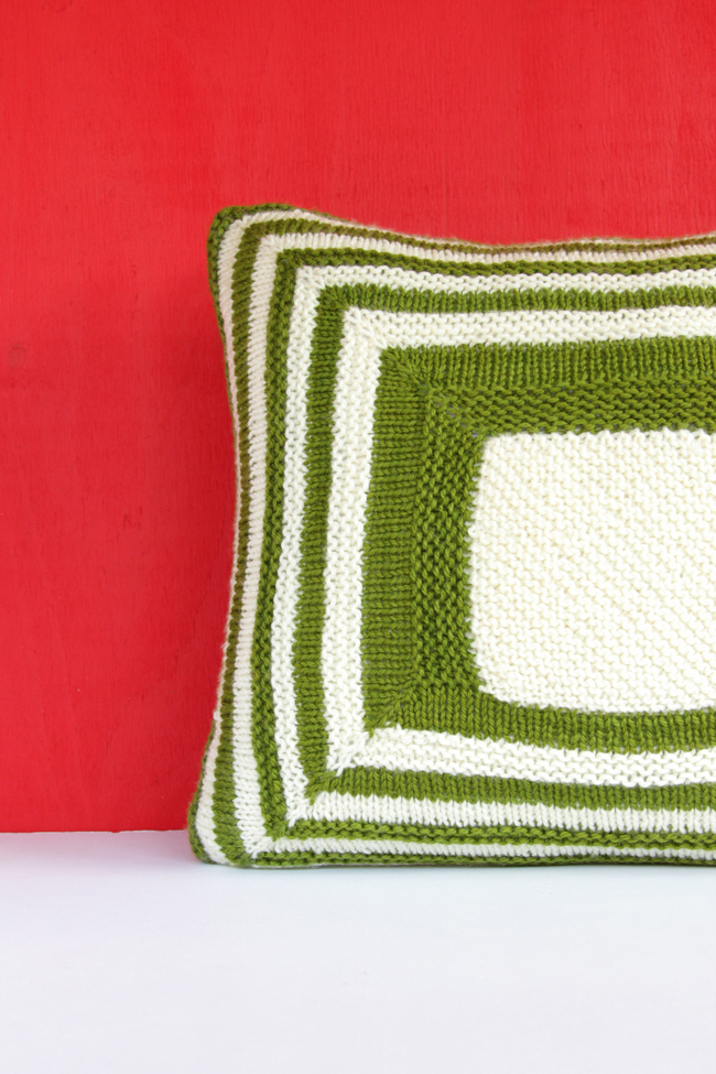 Get your hands on the new Mod Maze Pillow design exclusively in the August issue of I Like Knitting magazine!