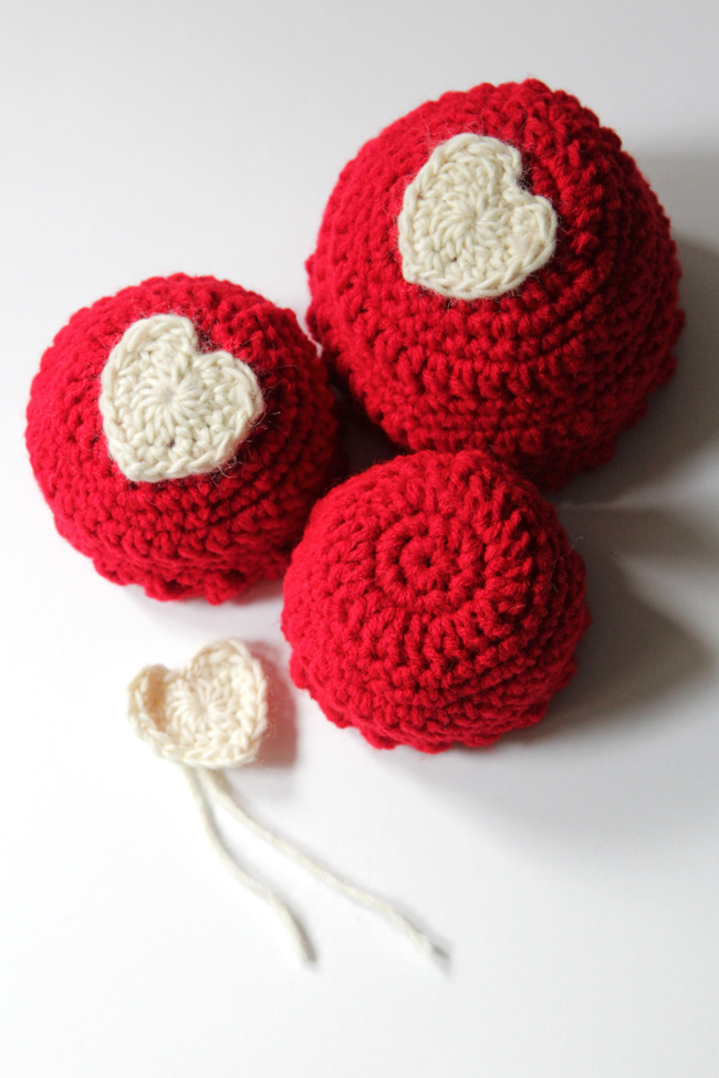  Get a free crochet pattern for a baby hat featuring an adorable heart appliqué, and learn how to you can crochet to help save babies' lives!