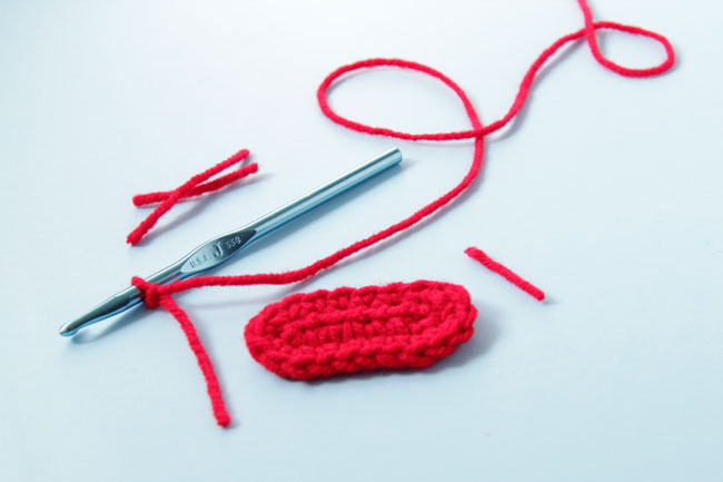 Learn how to start a crochet project with an oval, great for starting baby booties, totes, and more! 