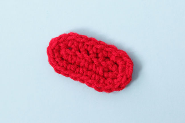 Learn how to start a crochet project with an oval, great for starting baby booties, totes, and more! 