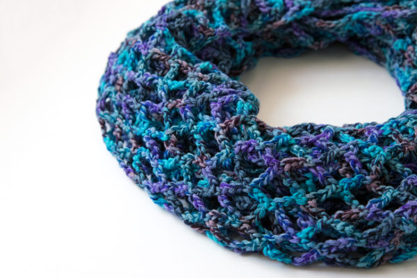 Crochet the versatile Market Cowl, a free pattern that does double duty as a layering-friendly cowl or wrap.