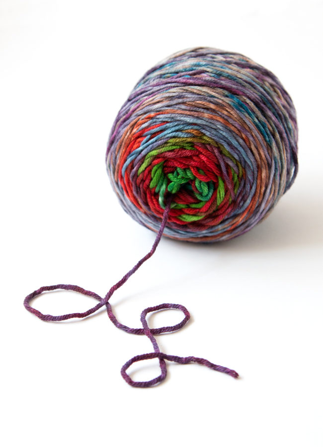 Urth's Uneek Worsted yarn is a funky and vibrant yarn ideal for color lovers. This self-striping beauty lends itself to so many fun knit & crochet projects!