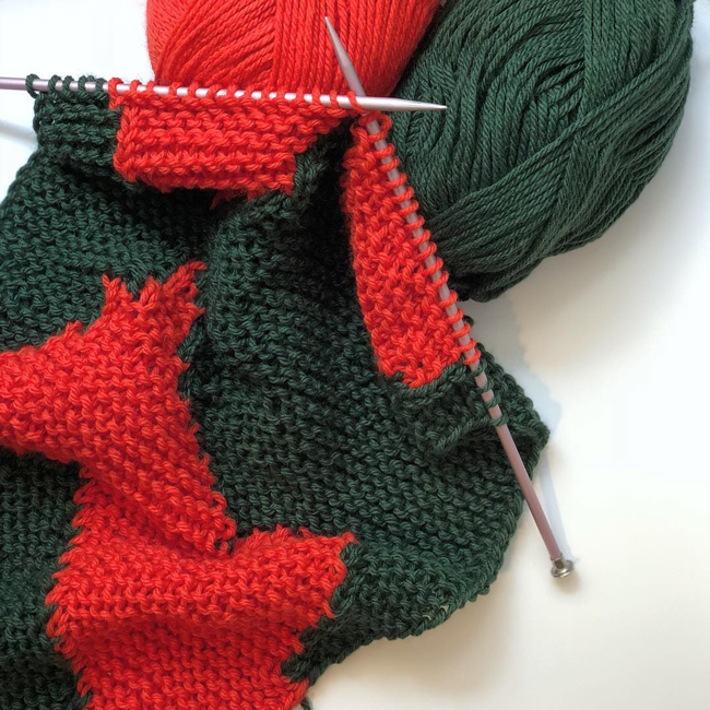 Take a look inside the process of designing a large scale, colorwork afghan pattern. Designer Heidi Gustad walks you through how she designed the Intarsia Mountain throw from start to finish. 