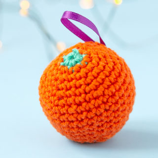 The gift of citrus fruit, particularly oranges, is a long-standing Christmas treat. To celebrate this old-fashioned holiday tradition, crochet a fast orange ornament for your tree! Get the free pattern on Hands Occupied.