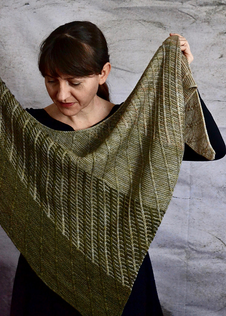 Bruma Shawl by Stella Egidi