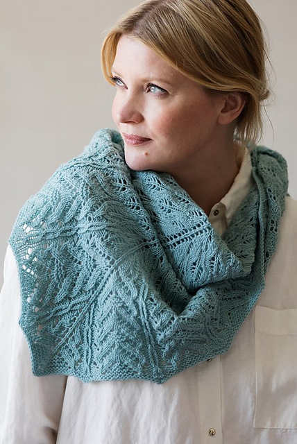 Lace shawl by Sisko Sälpäkivi