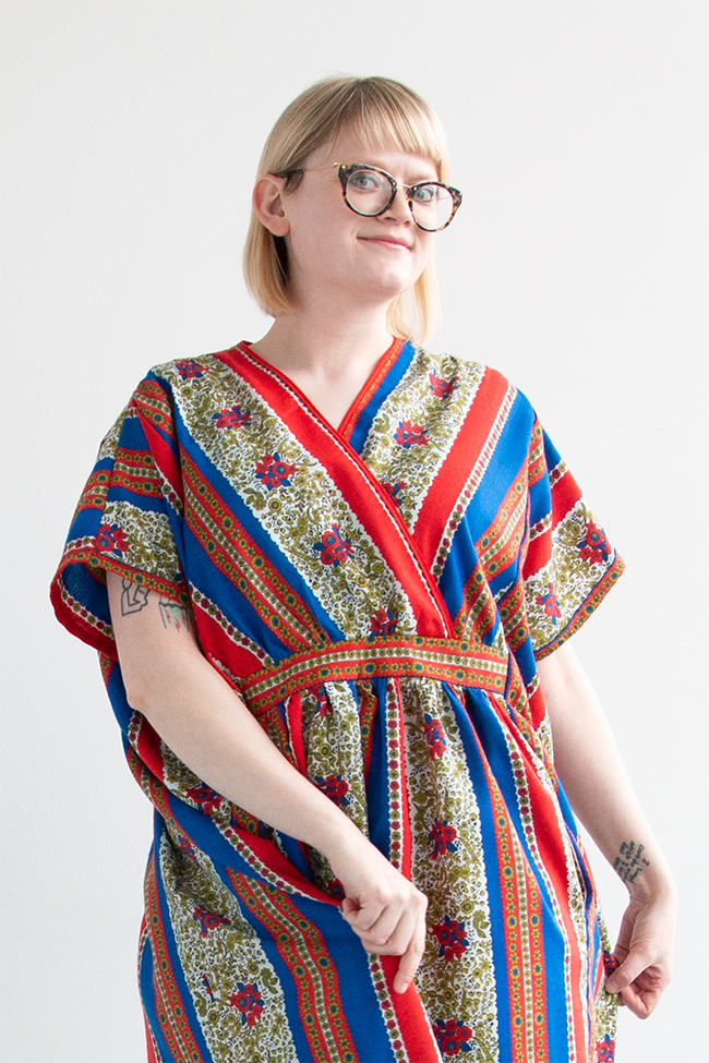 Handmade Wardrobe: The TLC Caftan from Decades of Style. Is this pattern right for you? Read about easy moments, challenging moments, and lessons learned in the process of sewing this advanced beginner-friendly pattern.