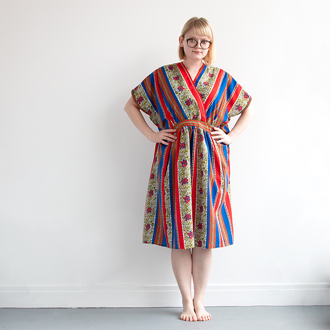 Handmade Wardrobe: The TLC Caftan from Decades of Style. Is this pattern right for you? Read about easy moments, challenging moments, and lessons learned in the process of sewing this advanced beginner-friendly pattern.