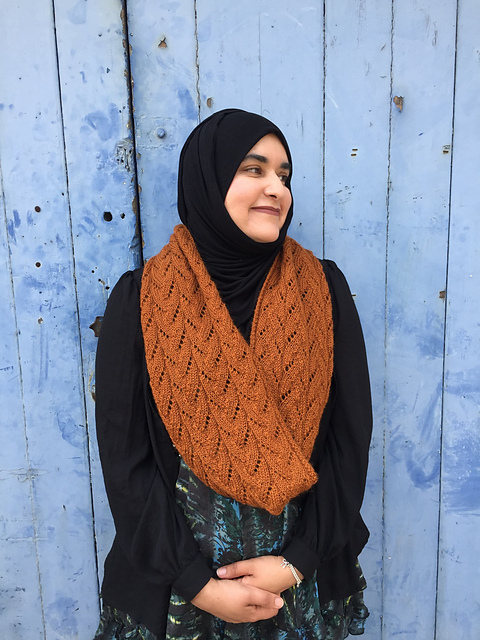 Smithies Cowl knitting pattern by Alison Moreton