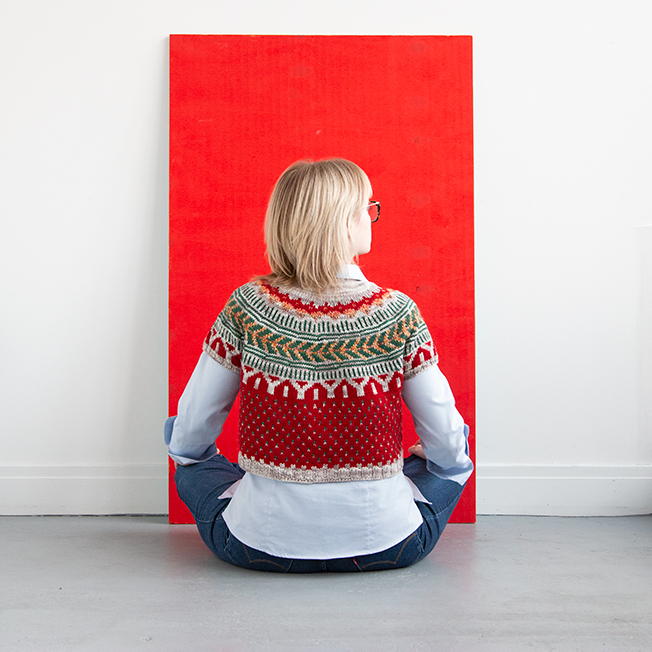 Read about one knitter's Christmas inspired take on the Soldotna Crop sweater pattern by Caitlin Hunter, including tips for customizing for fit!