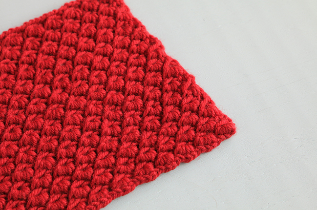 Heidi from Hands Occupied walks you through how to knit the deceptively easy anemone stitch. This stitch has a clear right side, and creates a dense, timeless finished fabric.