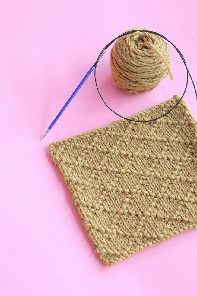 Heidi from Hands Occupied walks you through how to knit the beautiful Diamond Brocade Stitch. This stitch has a clear right side and is worked over 8 rows.